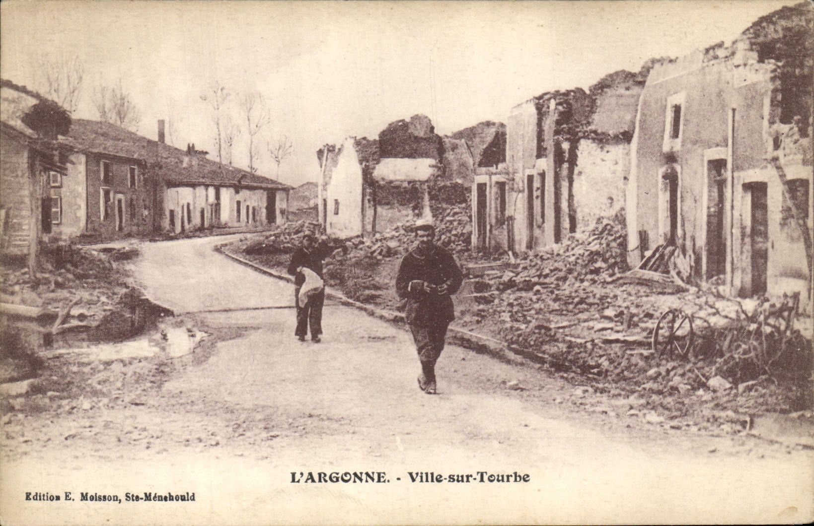 CPA Militaria L'Argonne Ville sur Tourbe