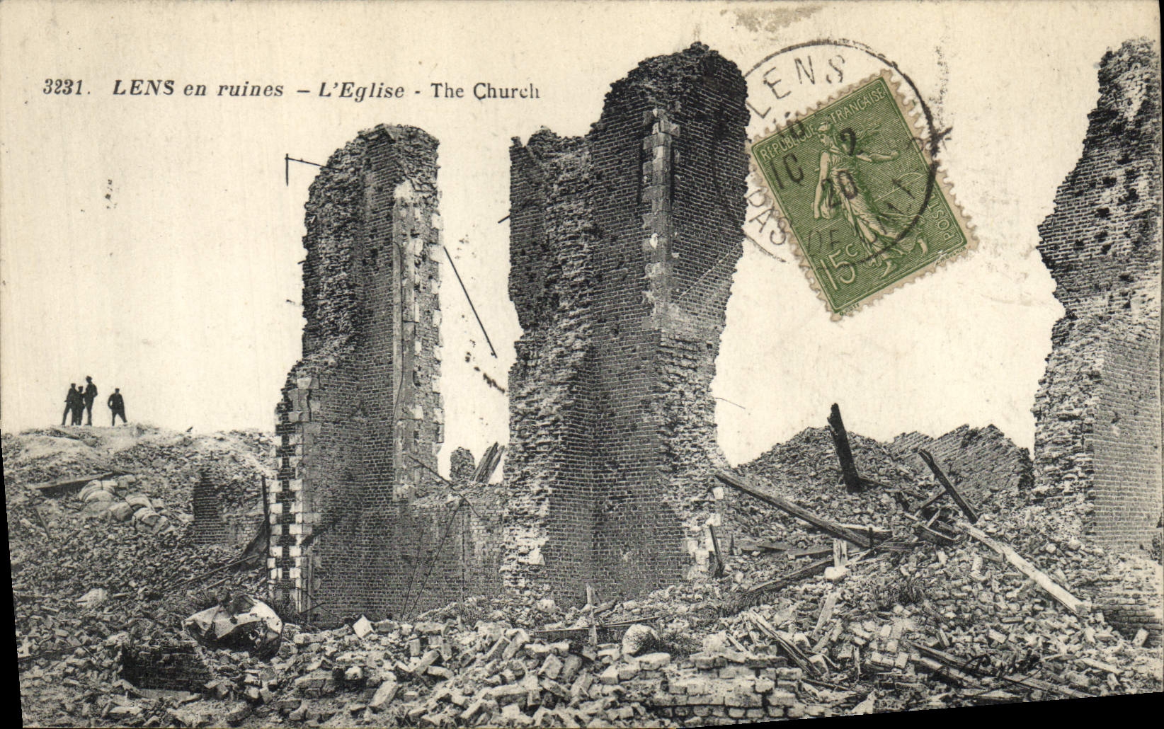 CPA Militaria Lens en ruines L'eglise