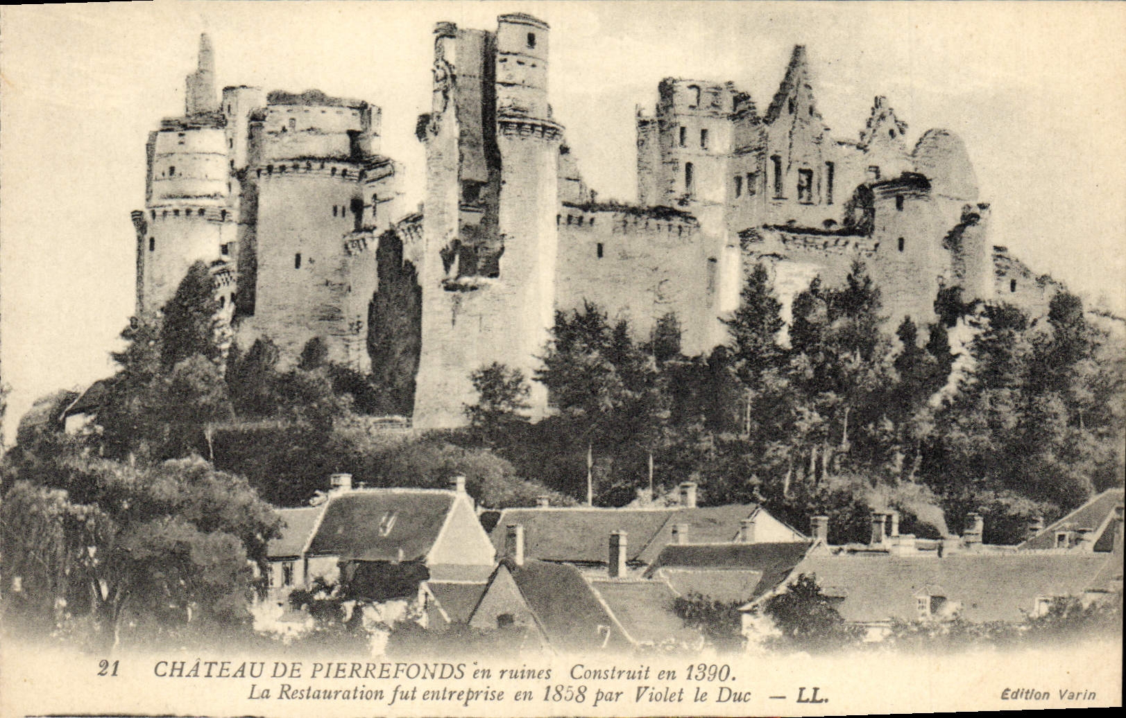 CPA Chateau de Pierrefonds en ruines