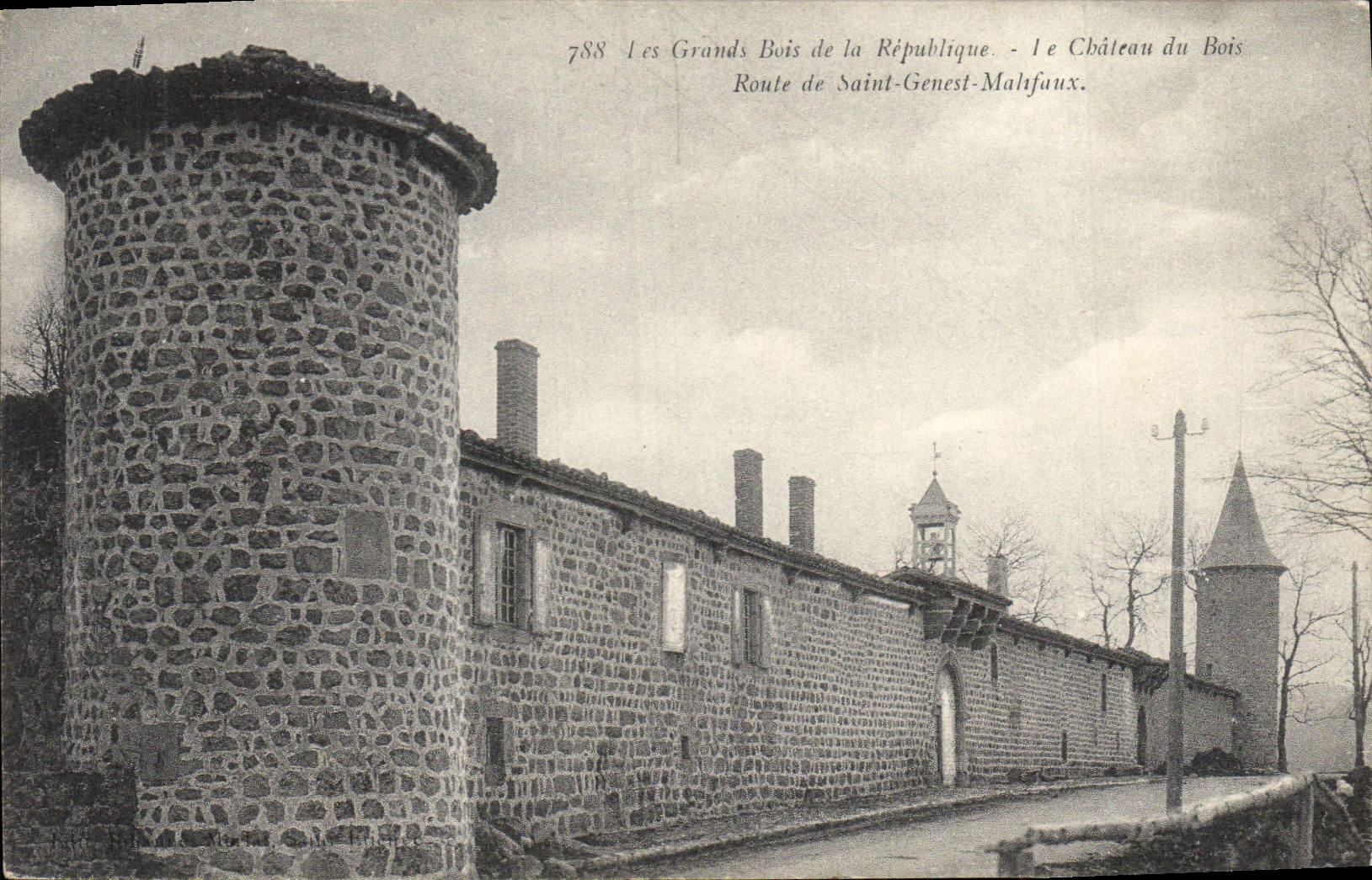 CPA Chateau du Bois Route de Saint Genest Malifaux Les grands bois de la Republique