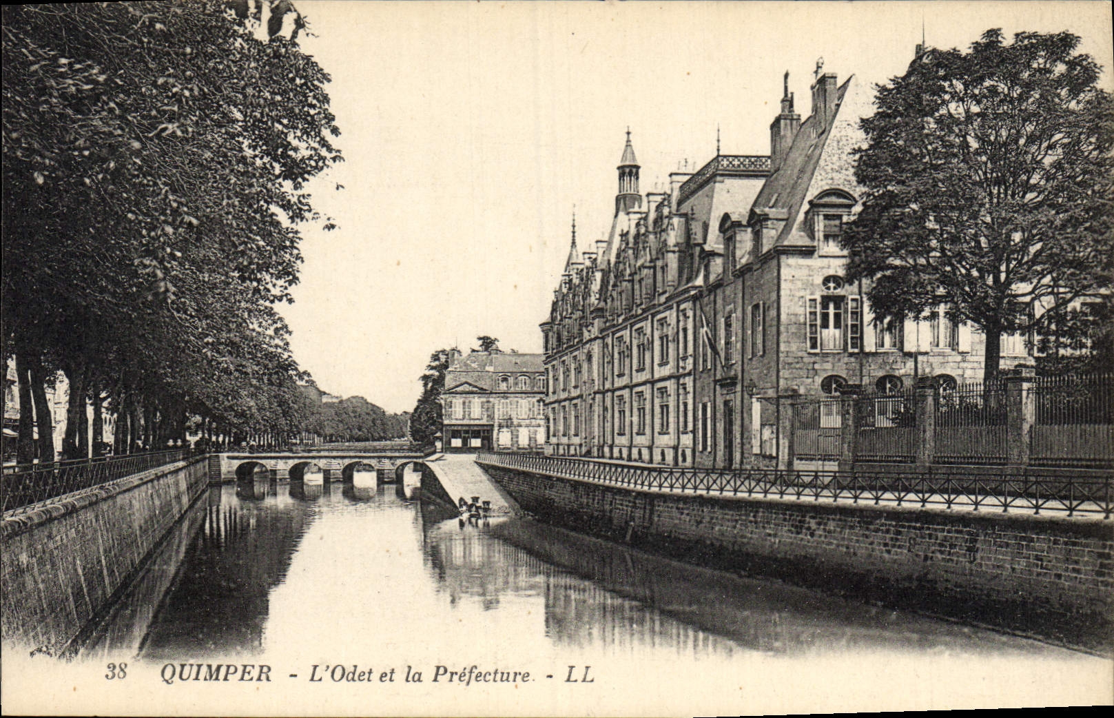 CPA Quimper L'Odet et la Prefecture 