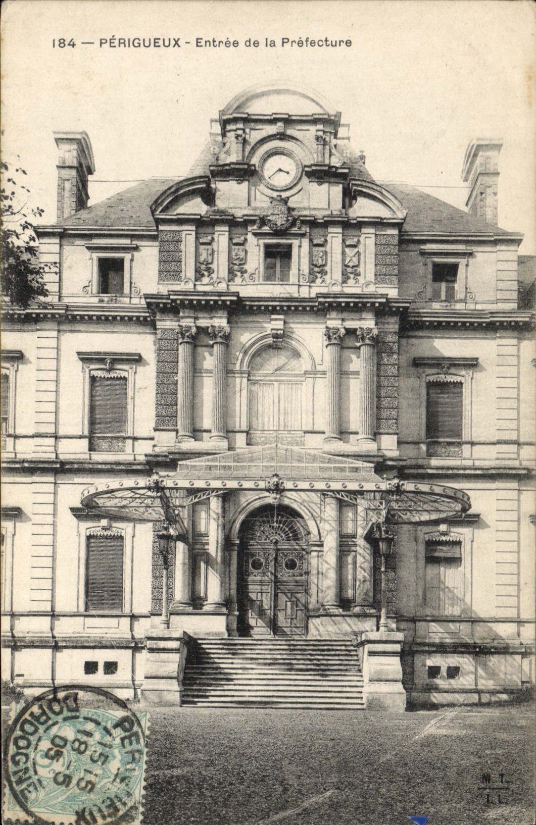 CPA Perigueux Entree de la Prefecture 