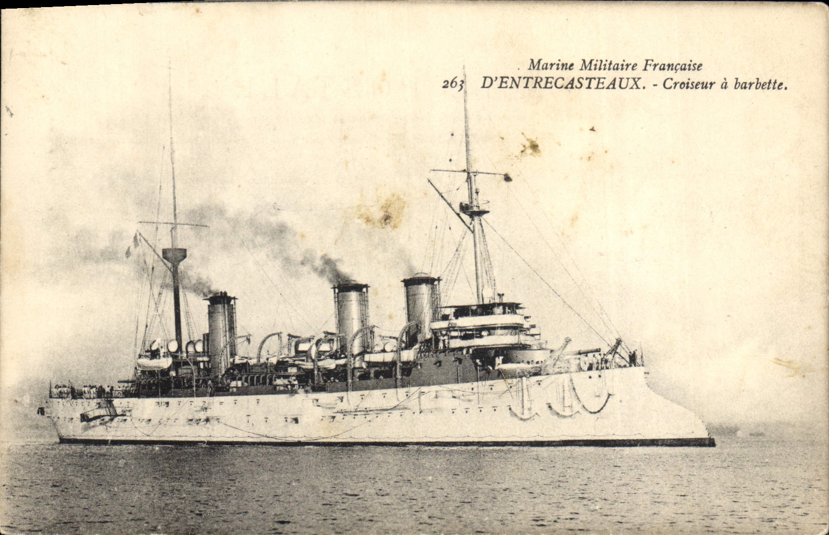 CPA Bateau de guerre D'Entrecasteaux Croiseur a barbette 