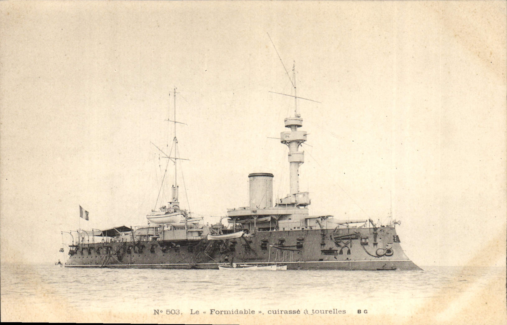 CPA Bateau de guerre Le Formidable Cuirasse a tourelles