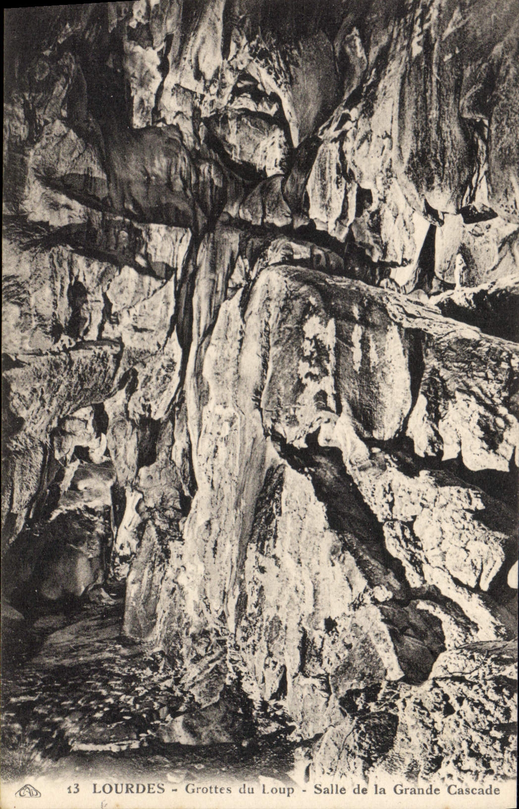 CPA Grotte Grottes du Loup Salle de la grande cascade