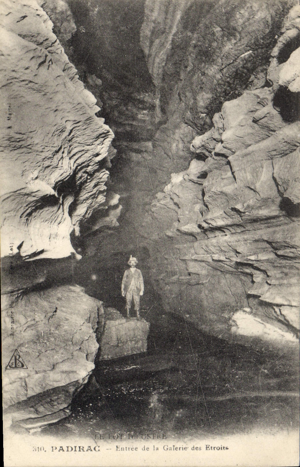 CPA Grotte Grottes Padirac Entree de la galerie des Etroits