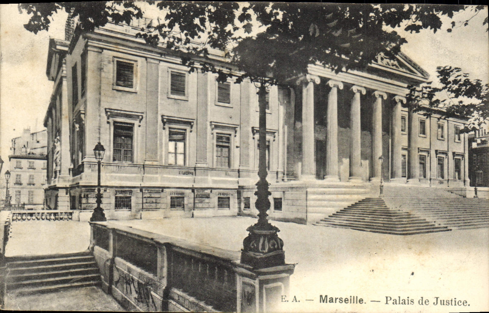 CPA Palais de justice Marseille