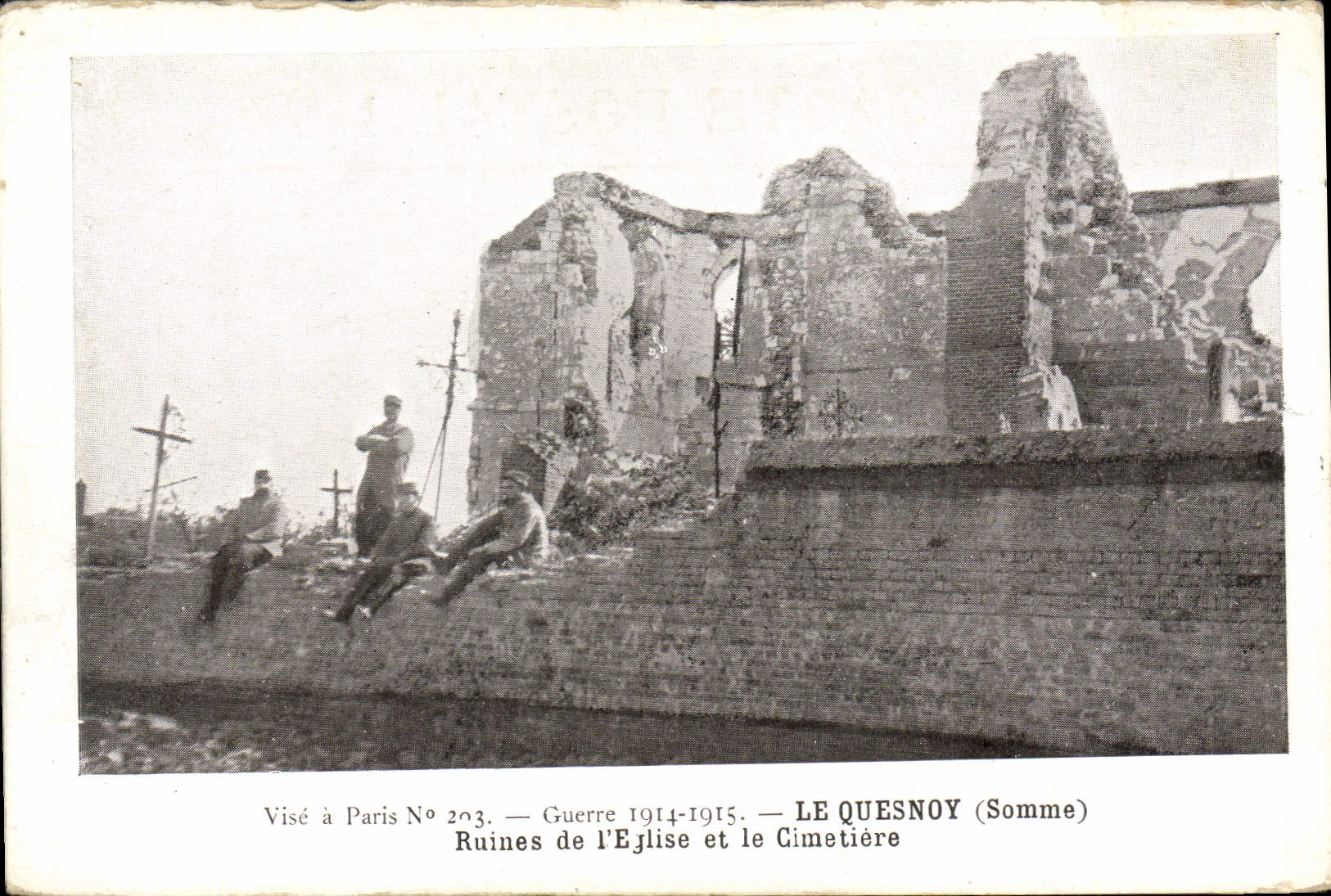 CPA Militaria Le Quesnoy Ruines de l'eglise et le cimetiere