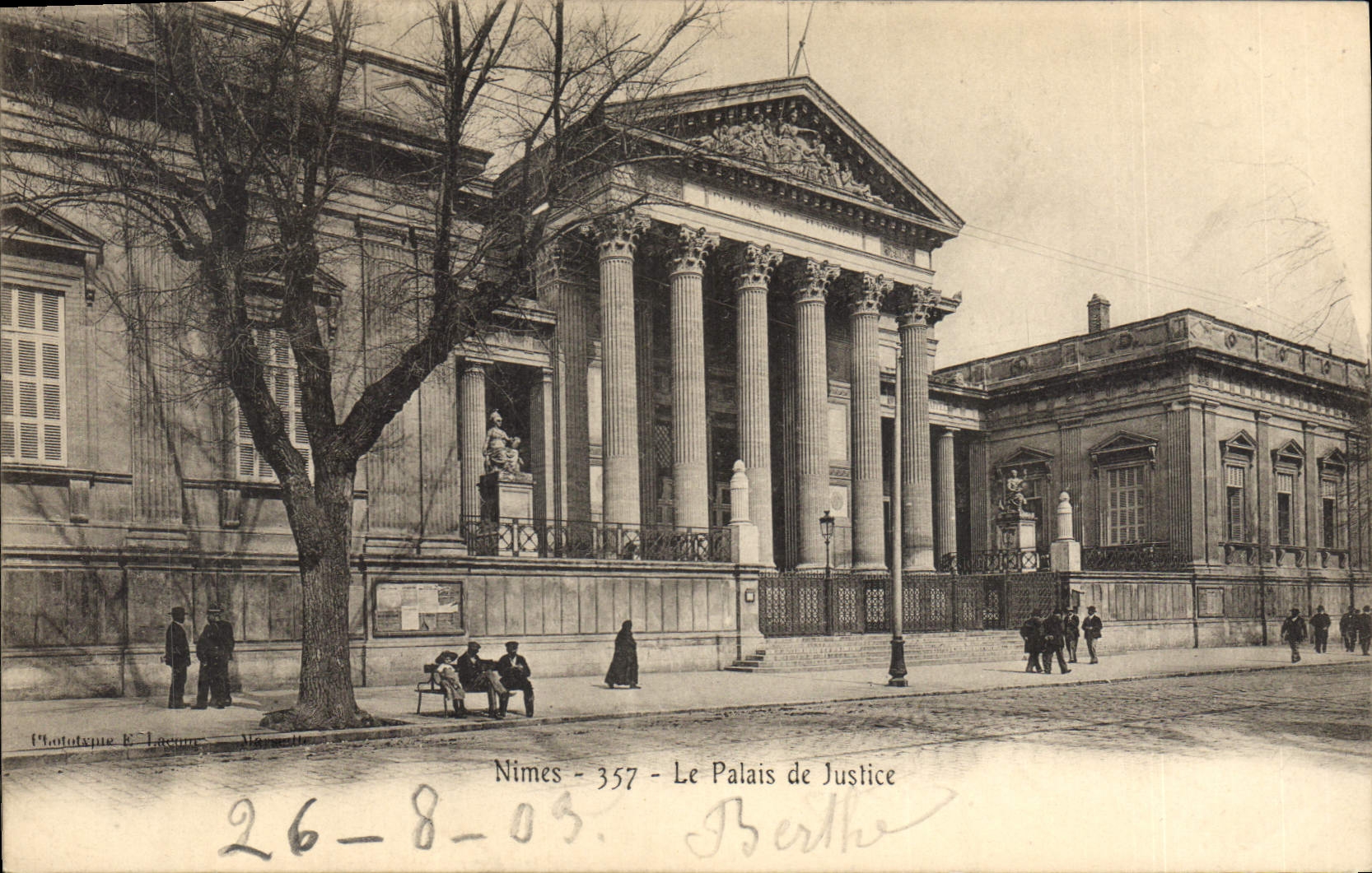 CPA Palais de justice Nimes