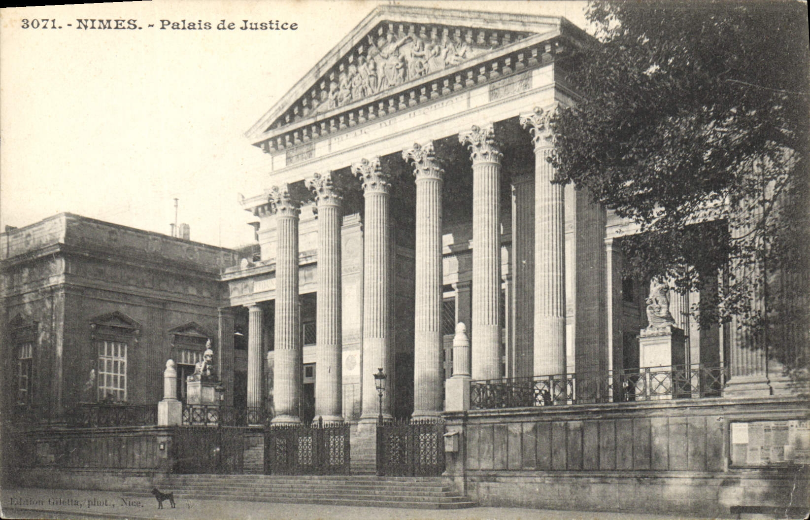 CPA Palais de justice Nimes