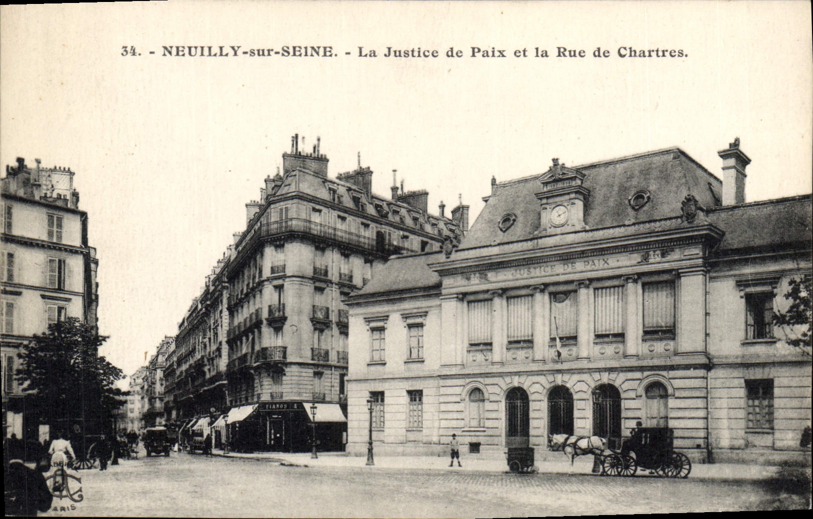 CPA Palais de justice Neuilly sur Seine La Justice de Paix et la rue de Chartres