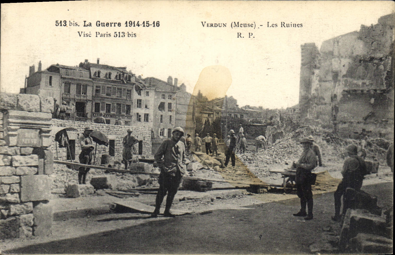 CPA Militaria Verdun Les ruines