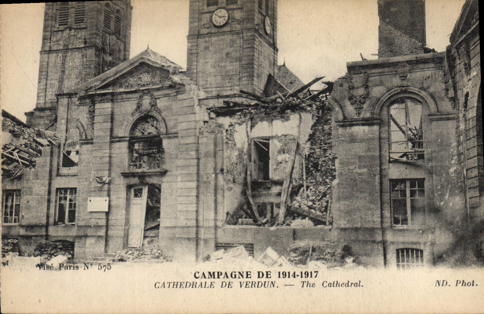 CPA Militaria Cathedrale de Verdun
