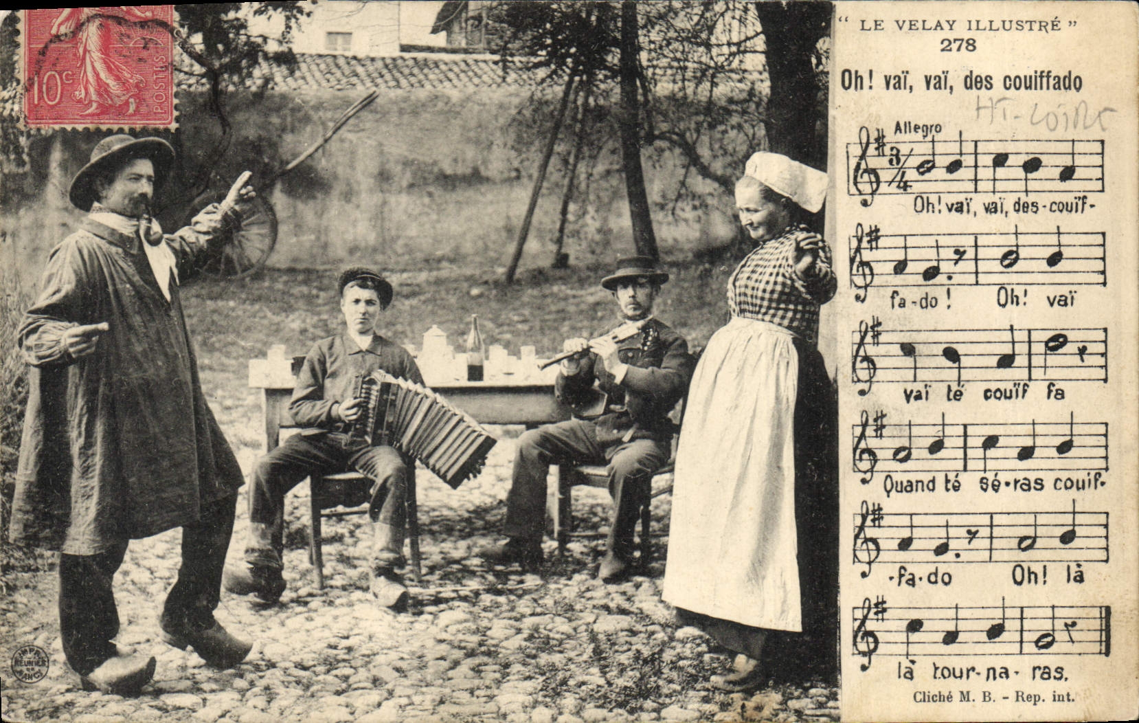 CPA Folklore Auvergne La Bourree