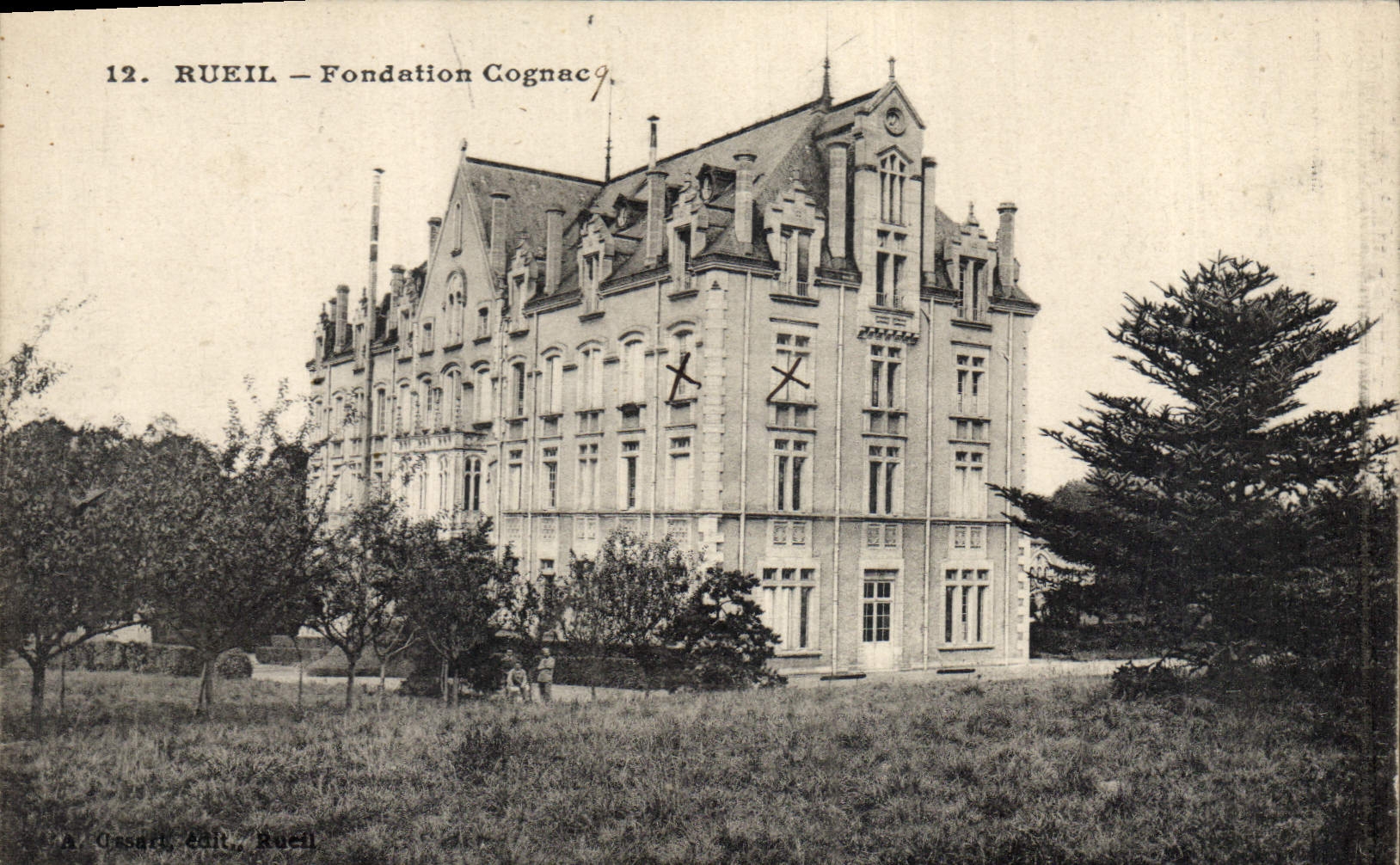 CPA Chateau Rueil Fondation Cognac 