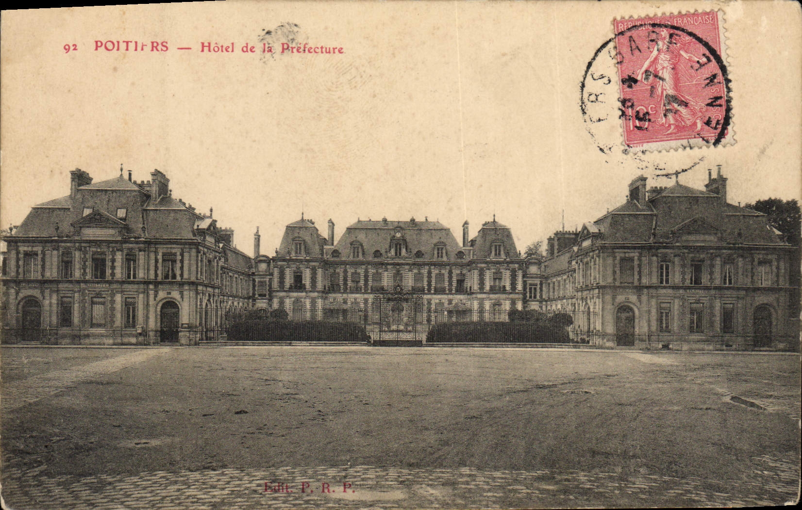 CPA Poitiers Hotel de la Prefecture 
