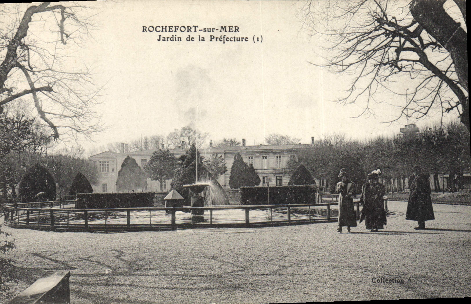 CPA Rochefort sur Mer Jardin de la Prefecture