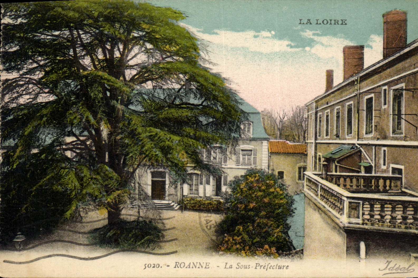 CPA Roanne La Sous Prefecture 