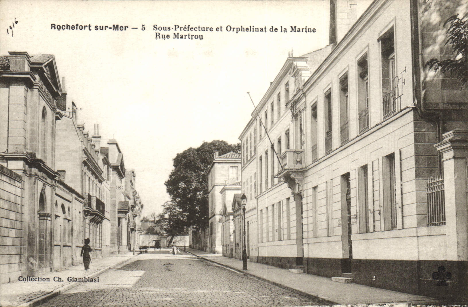 CPA Rochefort sur Mer Sous Prefecture et orphelinat de la marine Rue Martrou