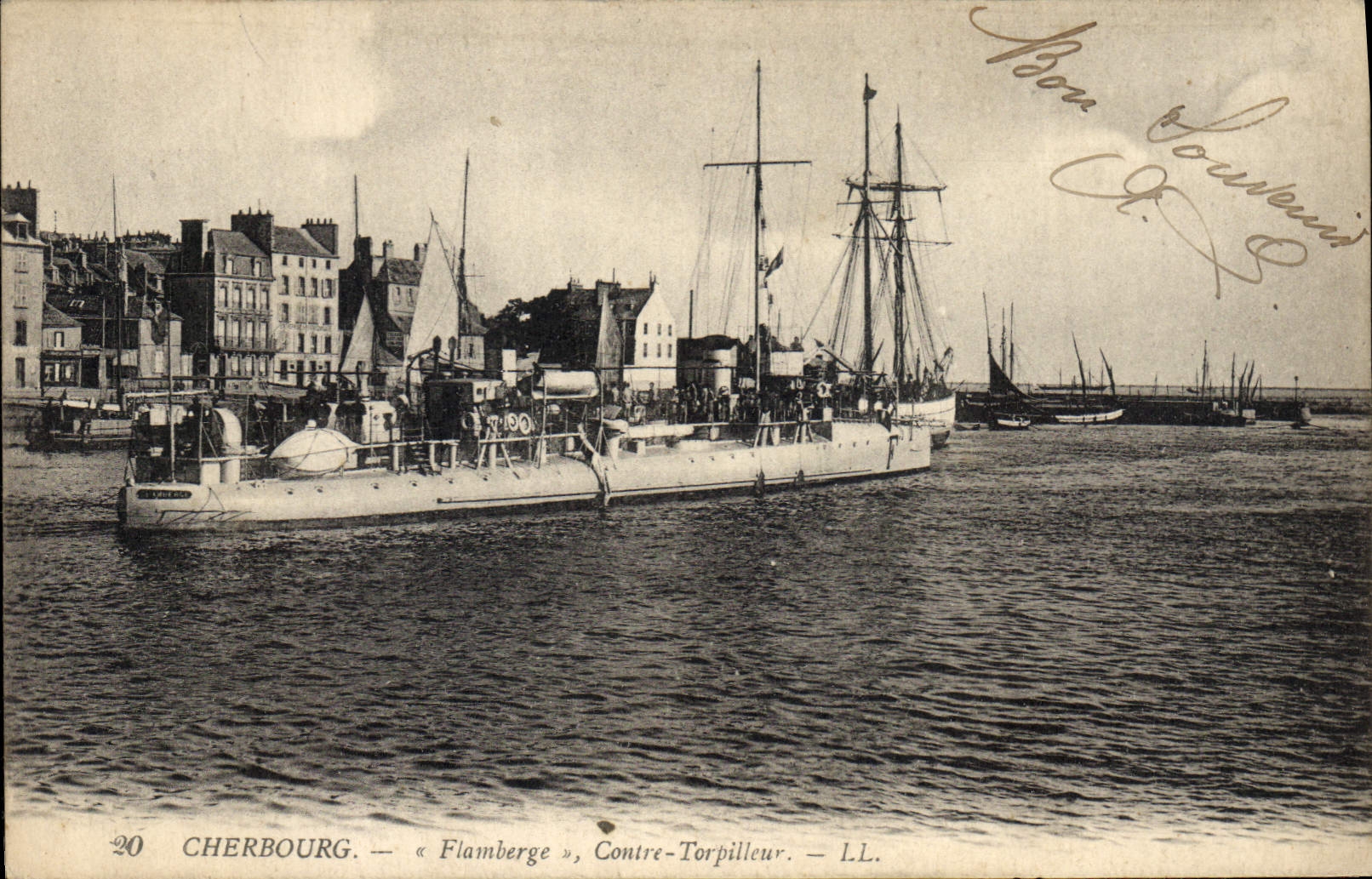 CPA Bateau de Guerre Cherbourg Flamberge Contre torpilleur