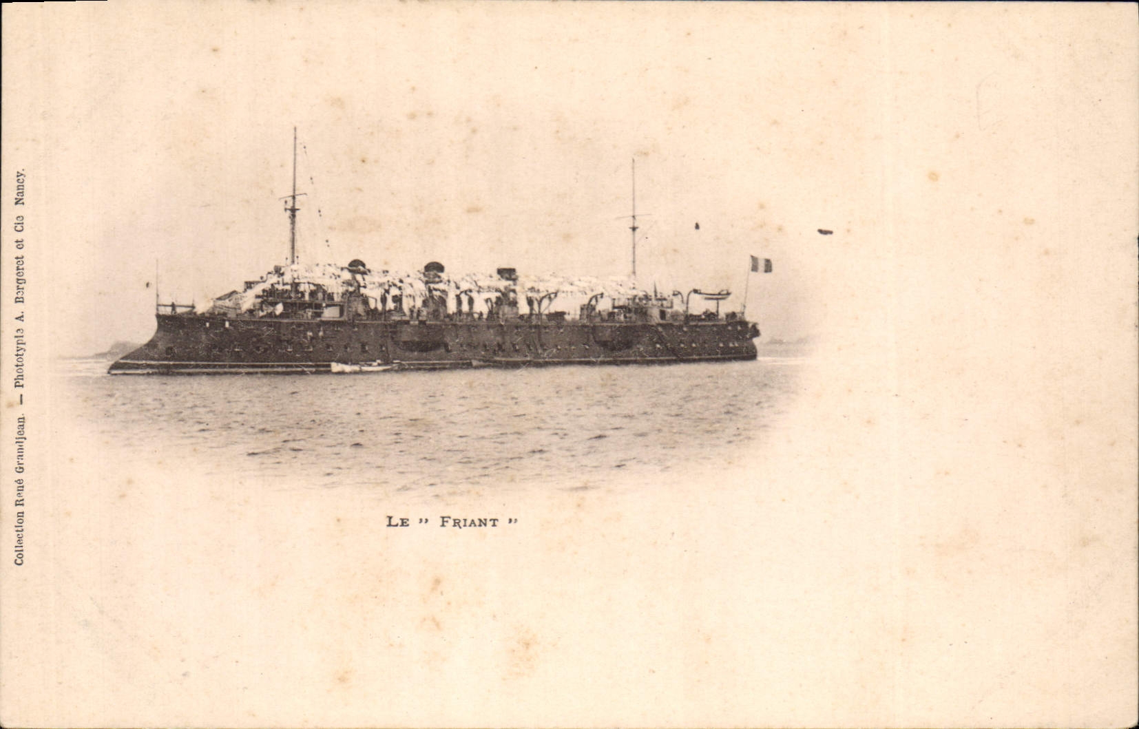CPA Bateau de Guerre Le Friant
