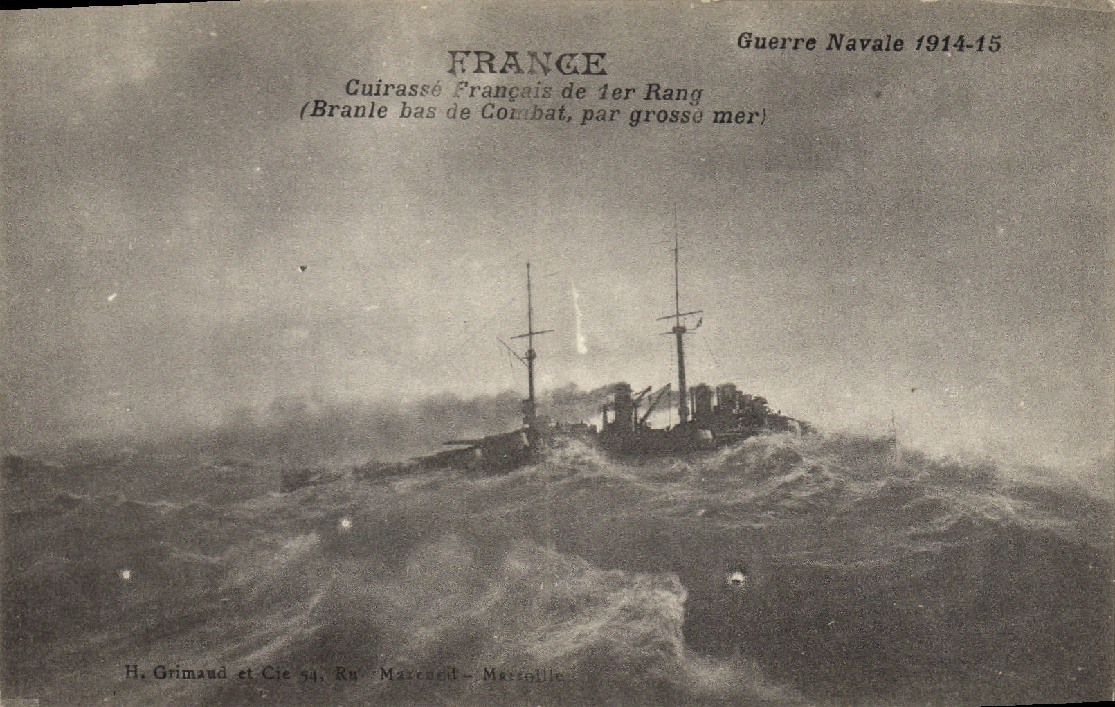 CPA Bateau de Guerre France Cuirasse Francais de 1er rang Branle bas de combat par grosse mer