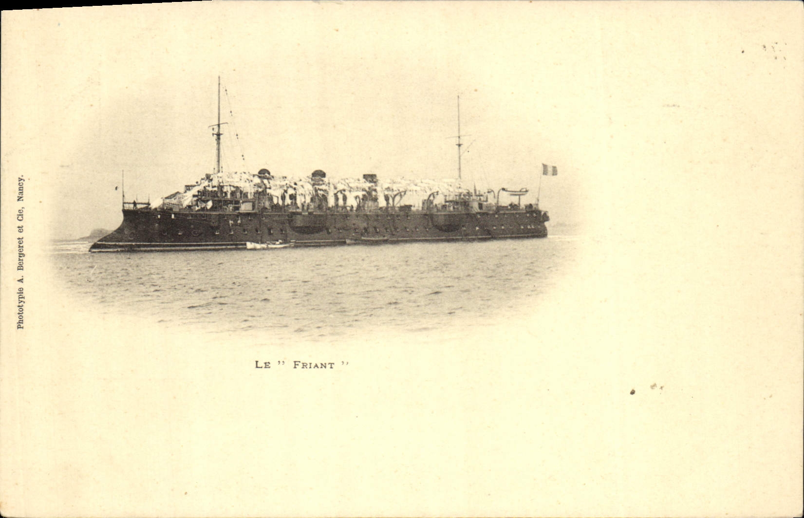 CPA Bateau de Guerre Le Friant