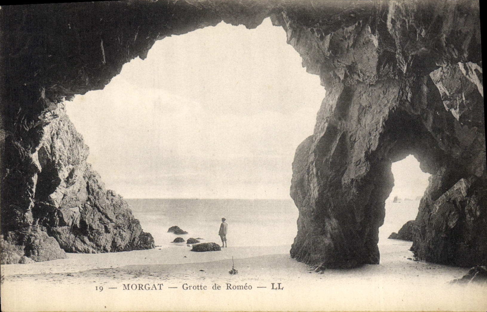 CPA Grotte Grottes Morgat Grotte de Romeo