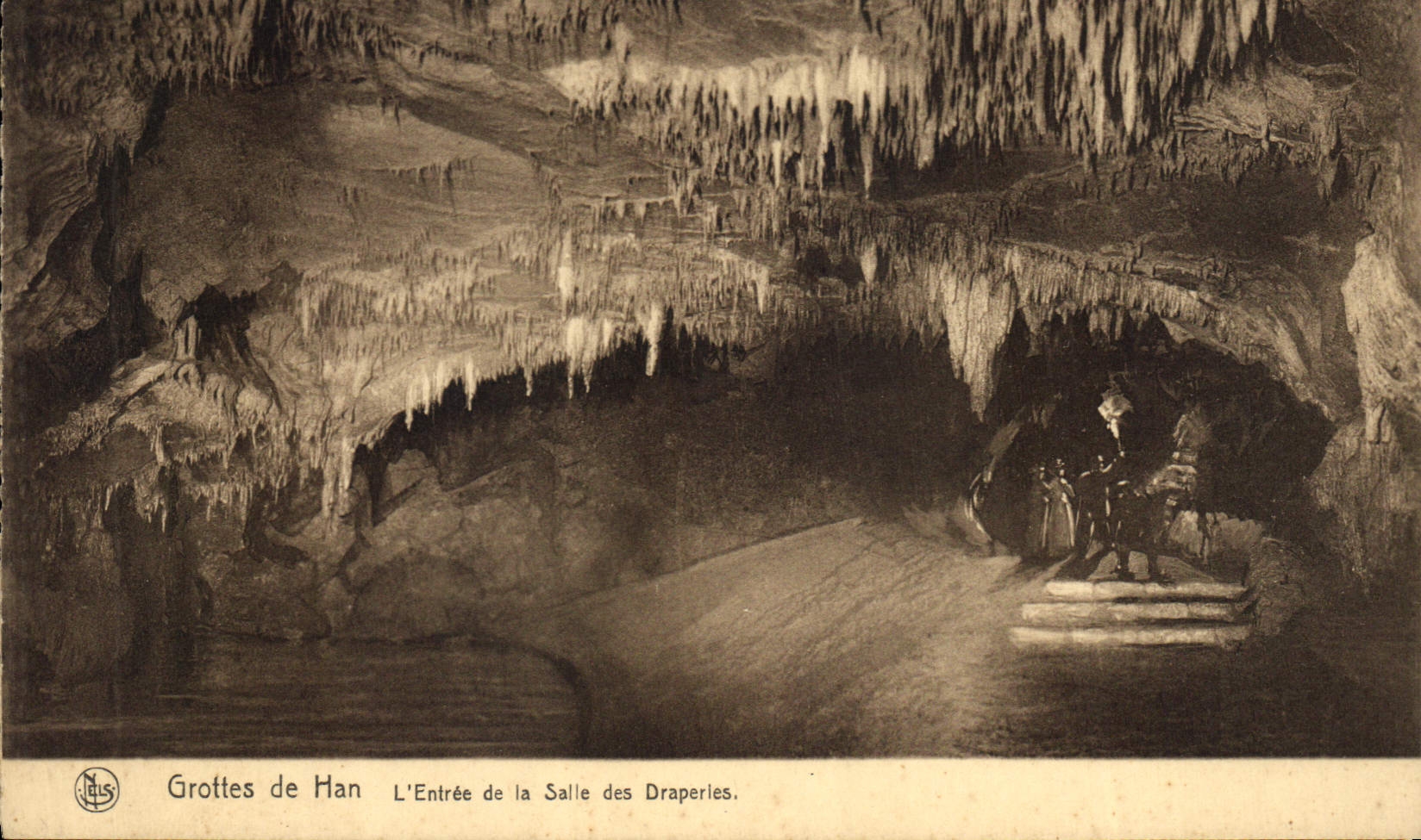 CPA Grotte Grottes de Han L'entree de la salle des draperies