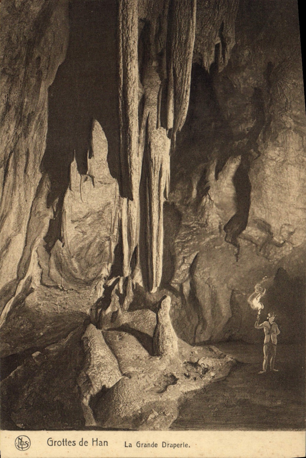CPA Grotte Grottes de Han La grande draperie