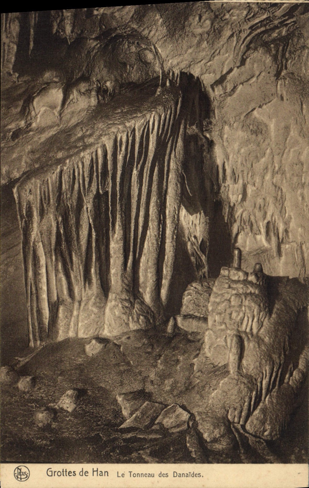 CPA Grotte Grottes de Han Le tonneau des Danaides