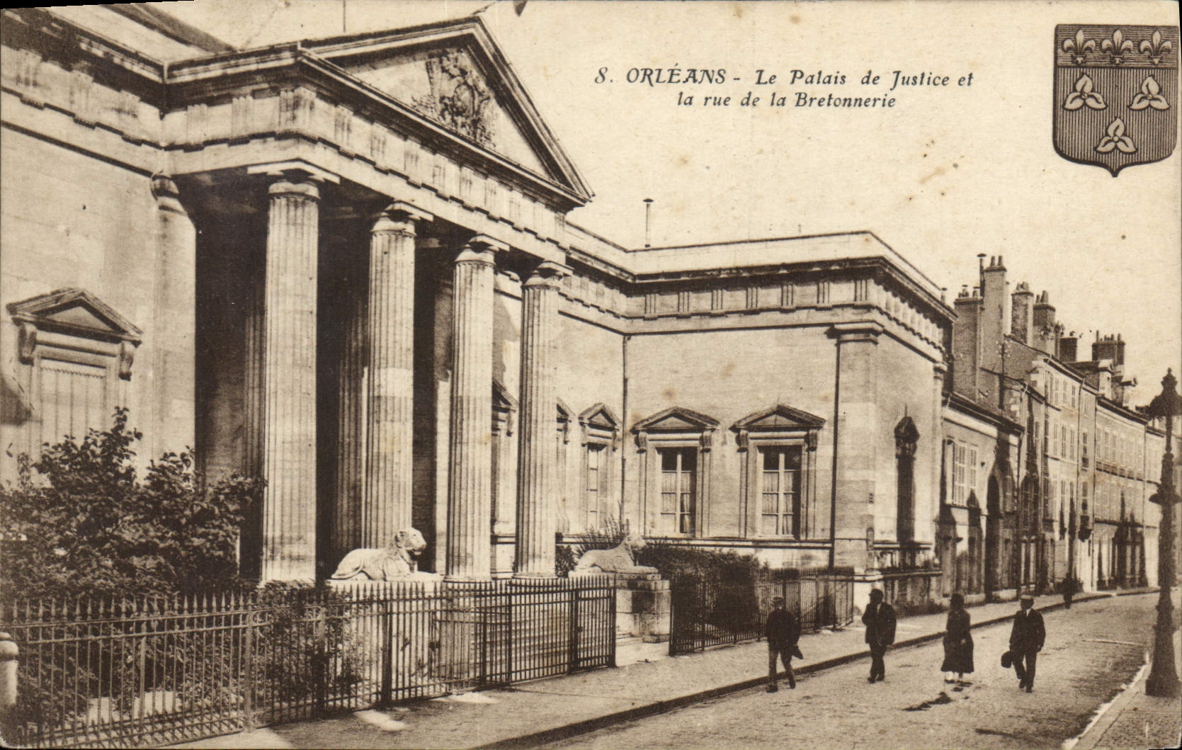 CPA Palais de Justice et la rue de la Bretonnerie Orleans