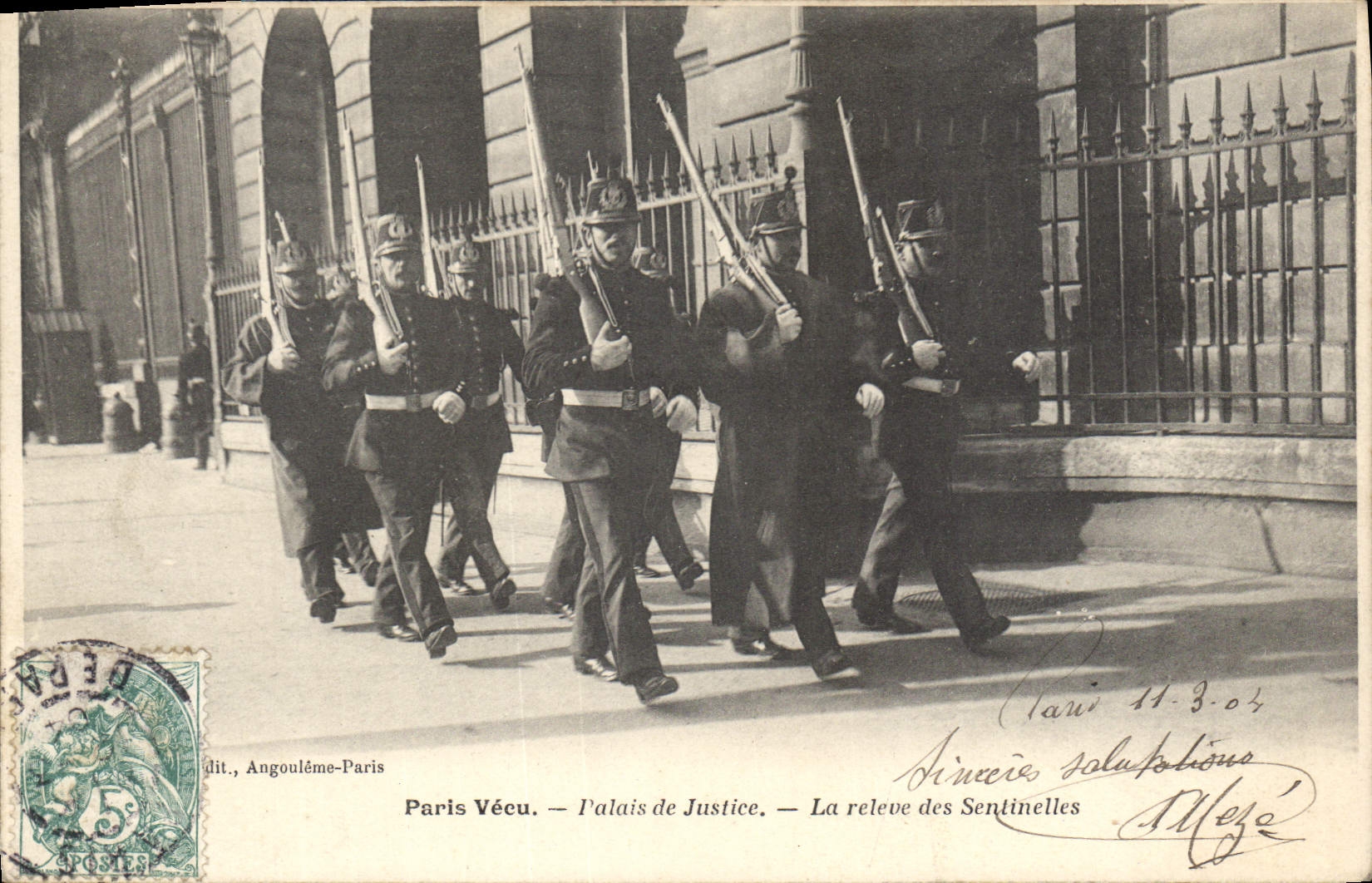 CPA Palais de Justice Paris Vecu La releve des sentinelles Militaria TOP