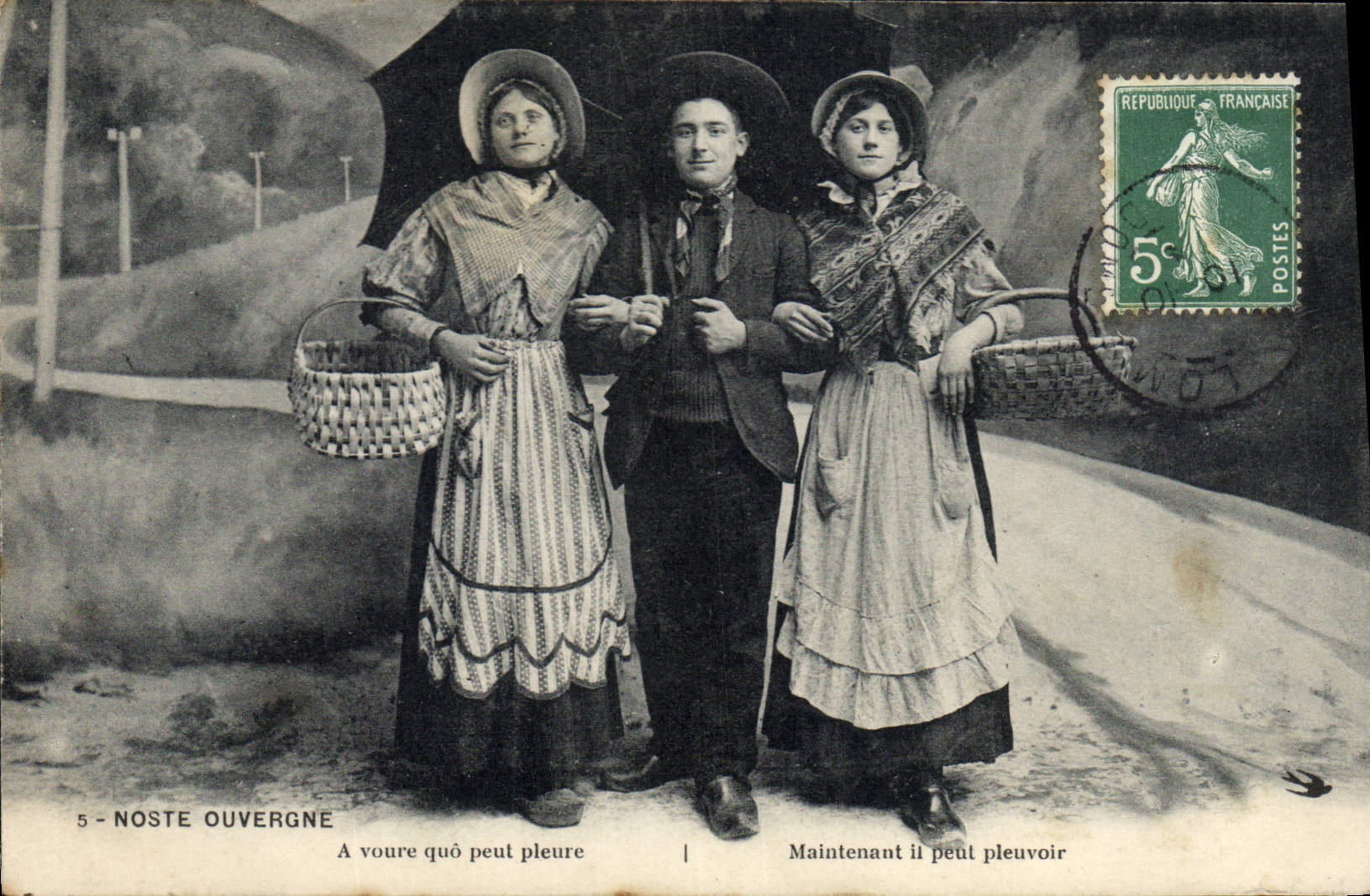 CPA Folklore Auvergne 