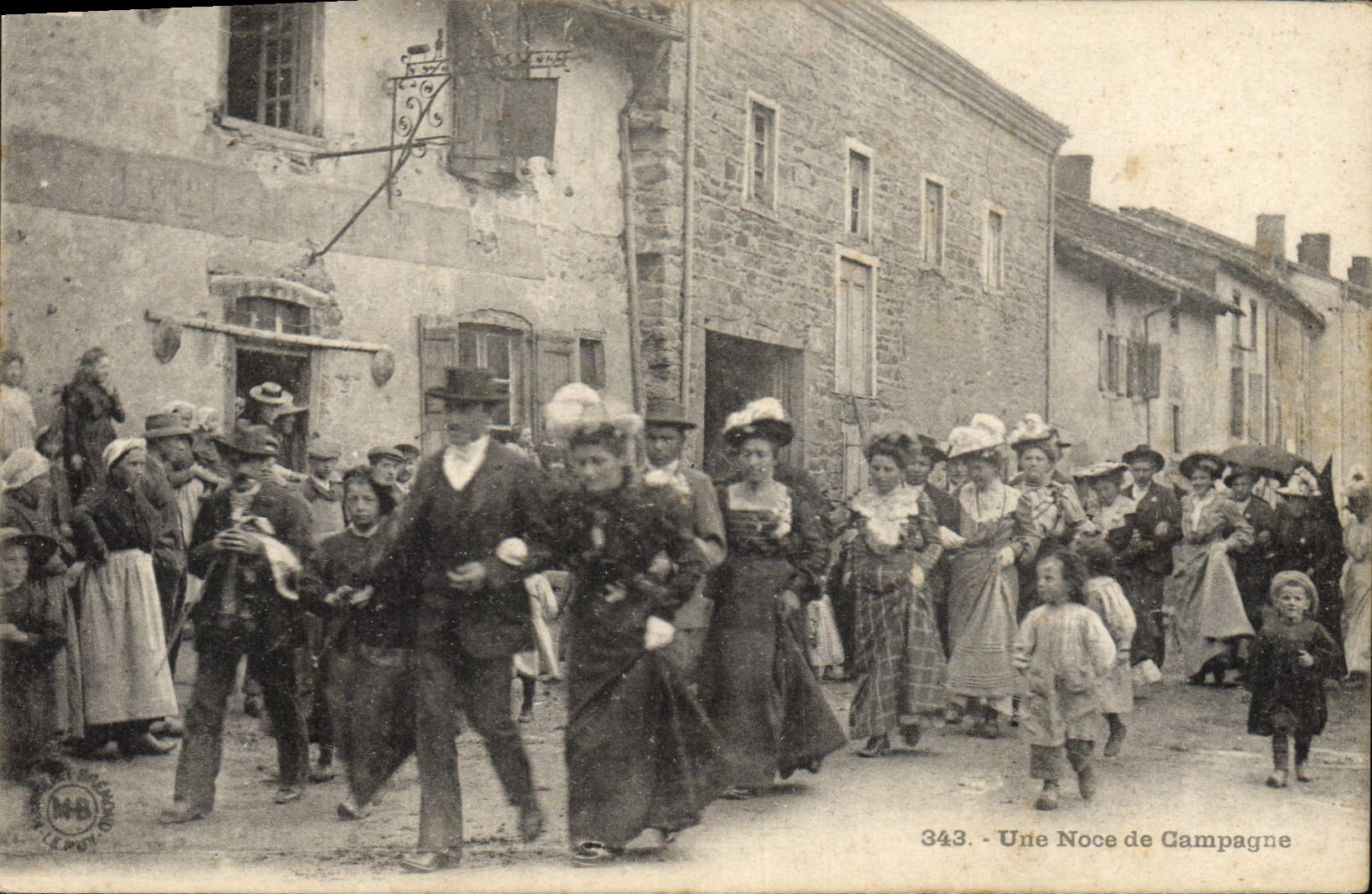 CPA Folklore Une noce de campagne Mariage 