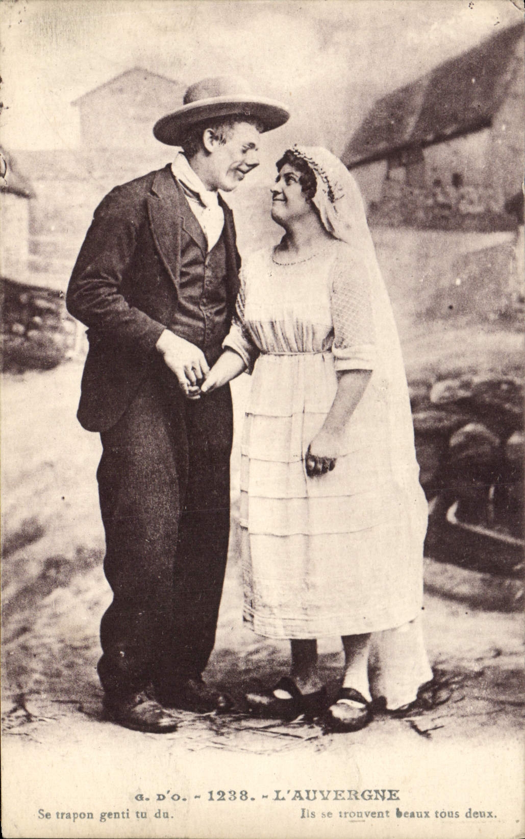 CPA Folklore Auvergne 