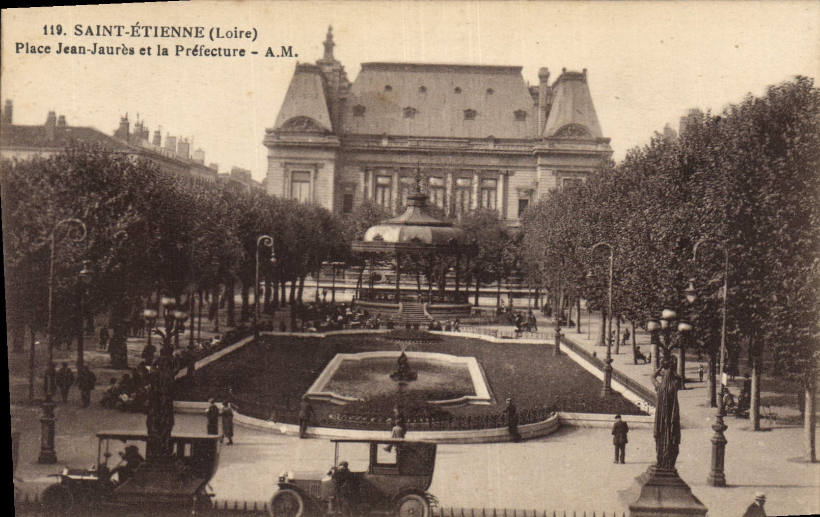 CPA Saint Etienne Place Jean Jaures et la Prefecture 