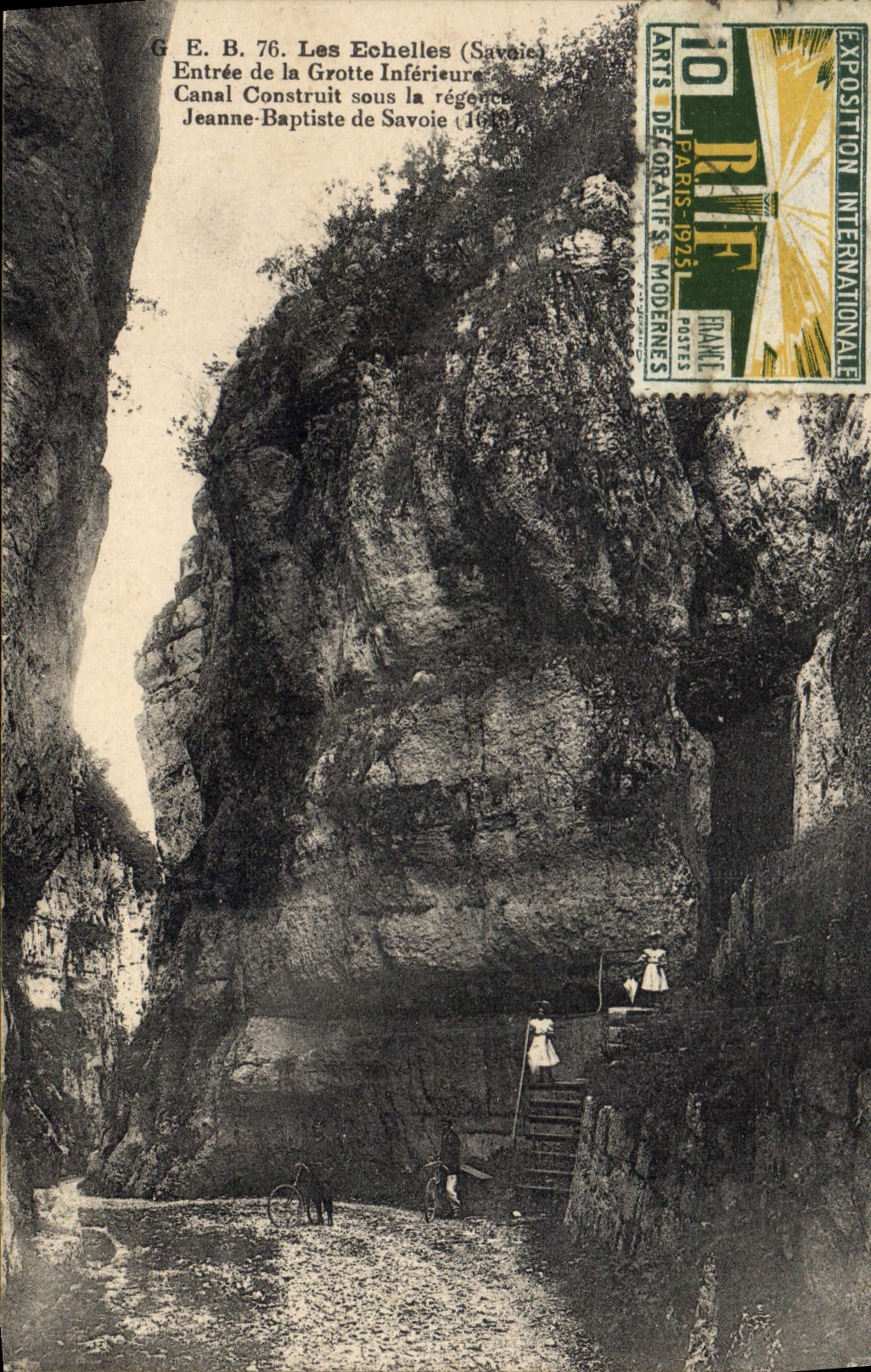 CPA Grotte Grottes Les Echelles Entree de la grotte inferieure