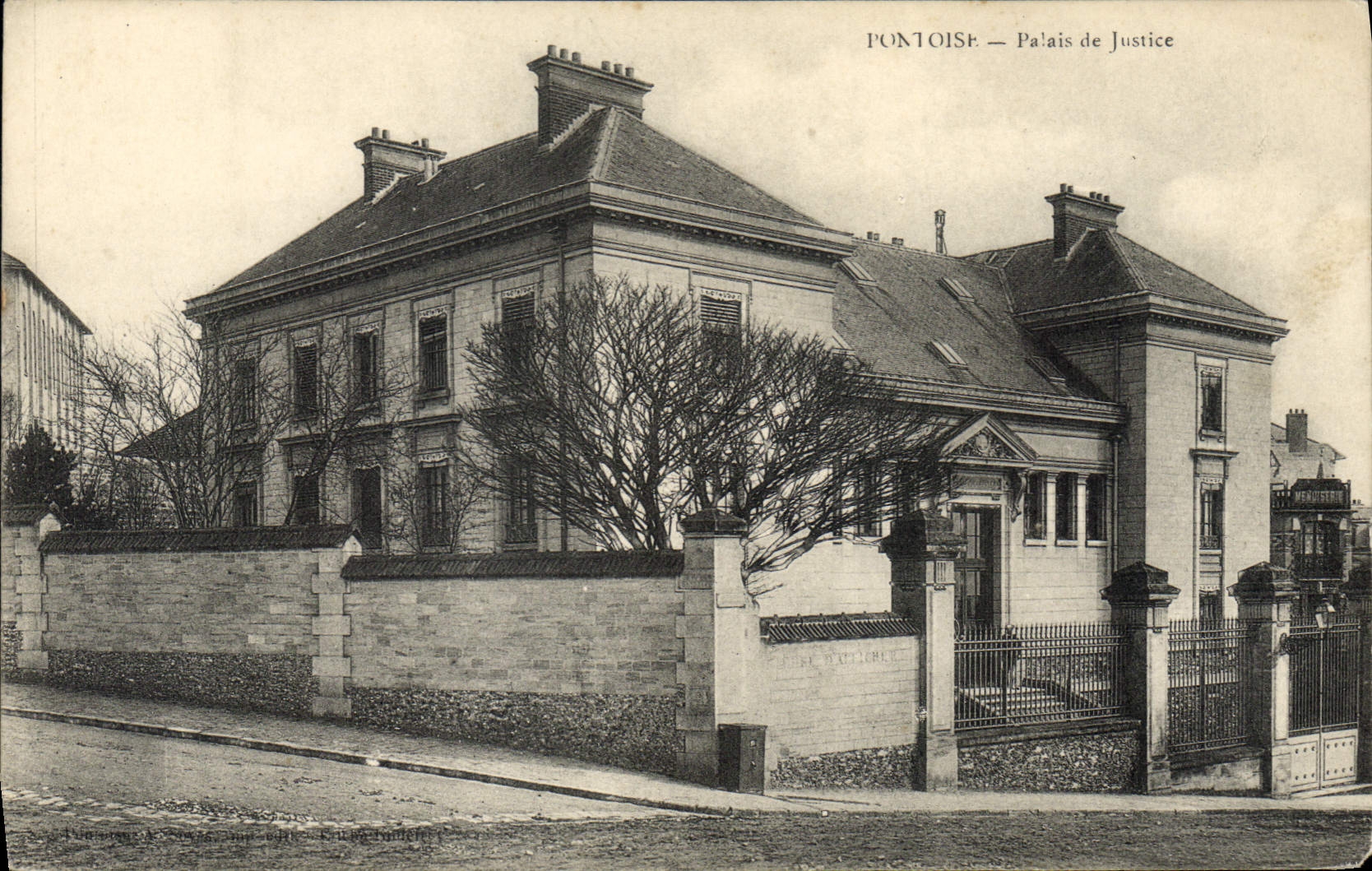 CPA Pontoise Palais de Justice 