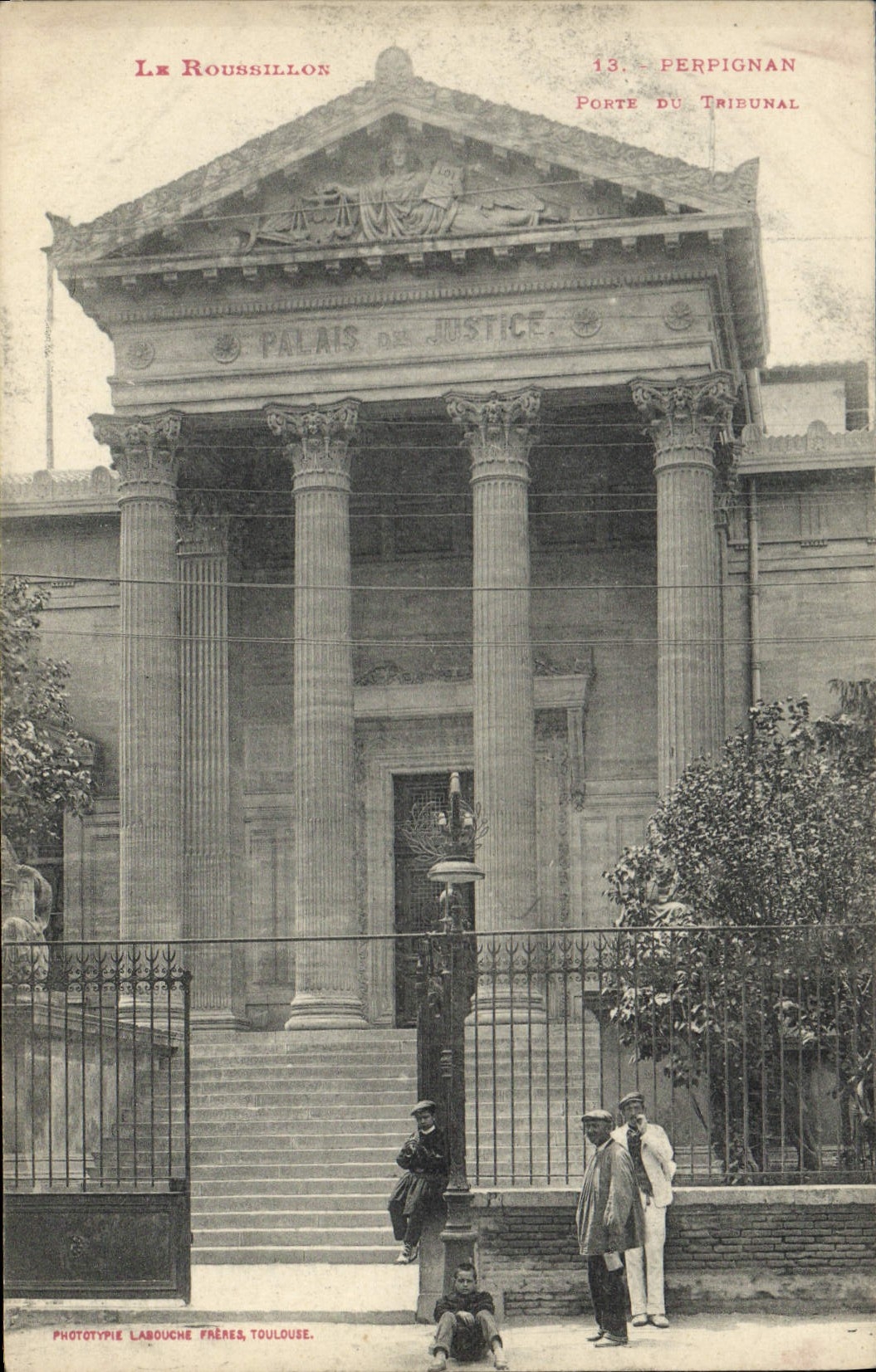 CPA Perpignan Porte du tribunal la Roussillon 