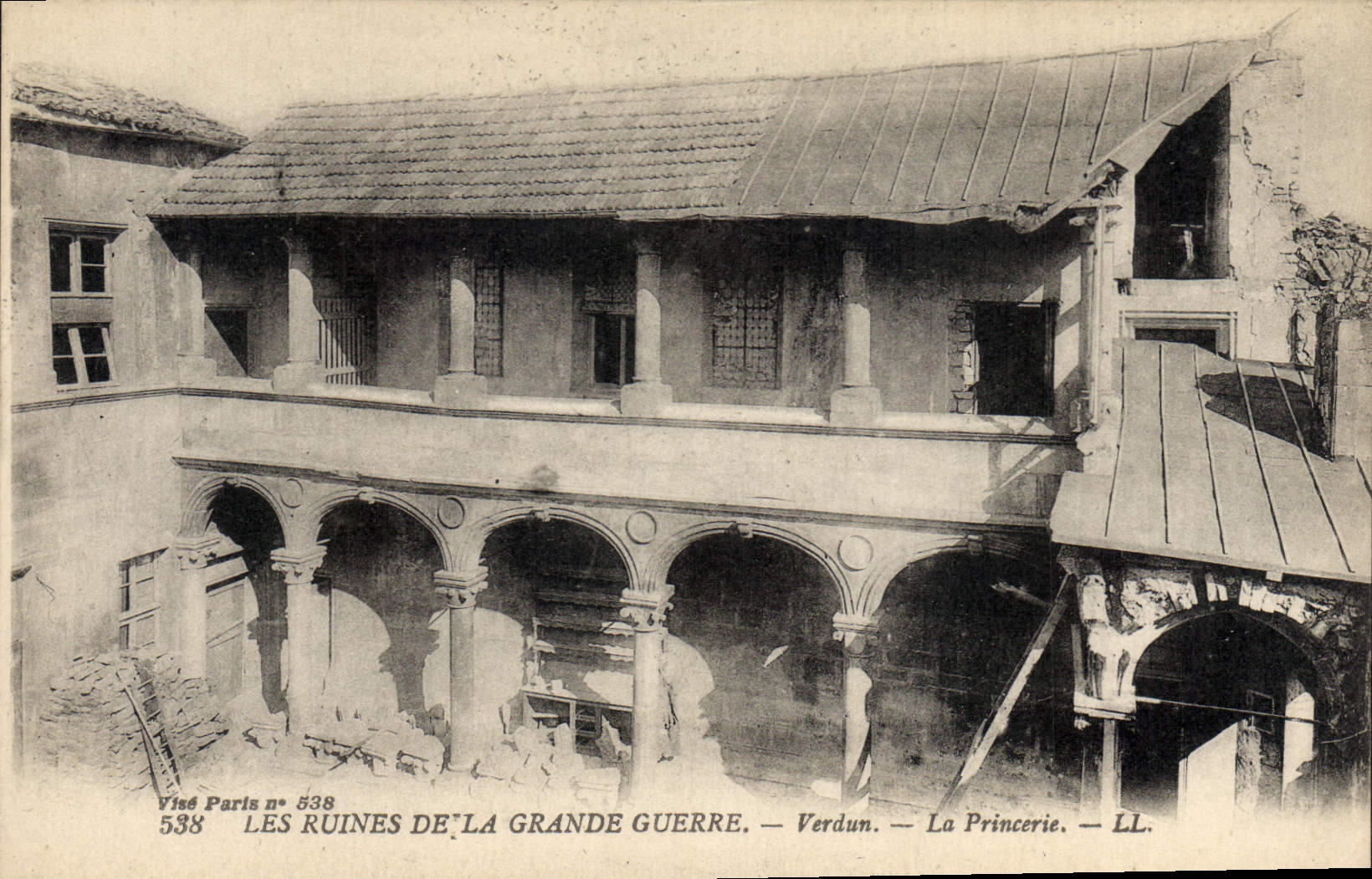 CPA Militaria Les Ruines de la Grande Guerre Verdun La Princerie
