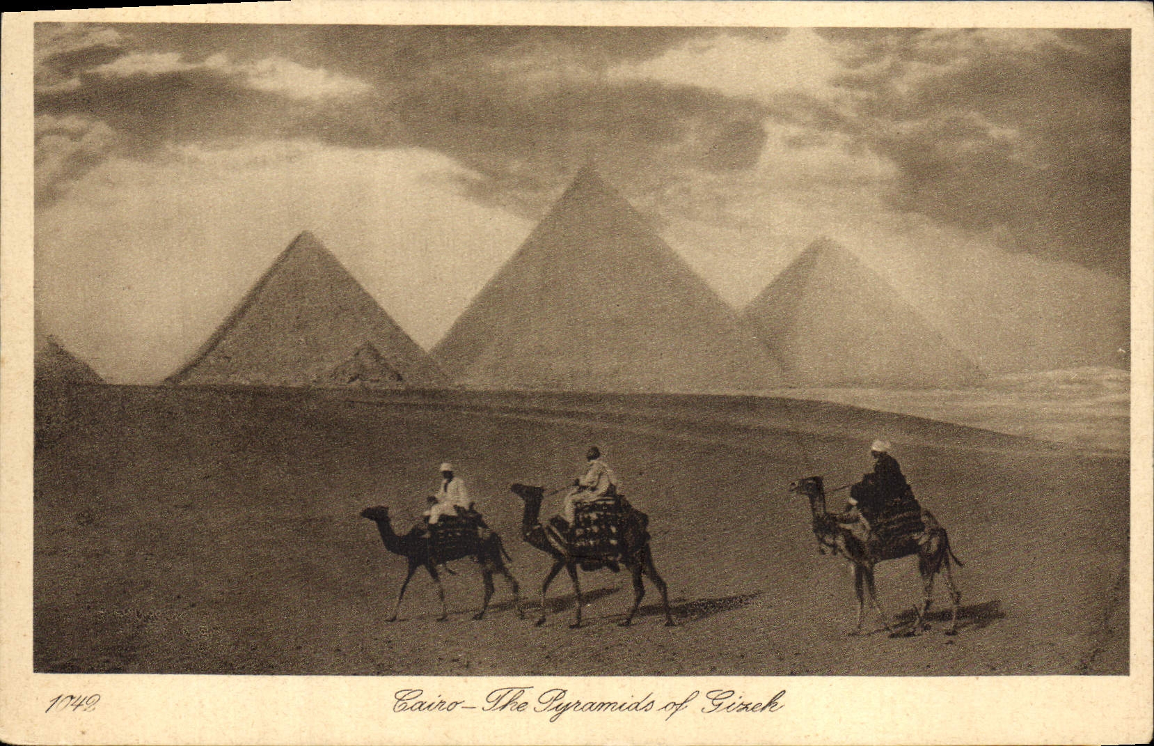 CPA Egypt Egypte  The pyramids ogf Gizeh