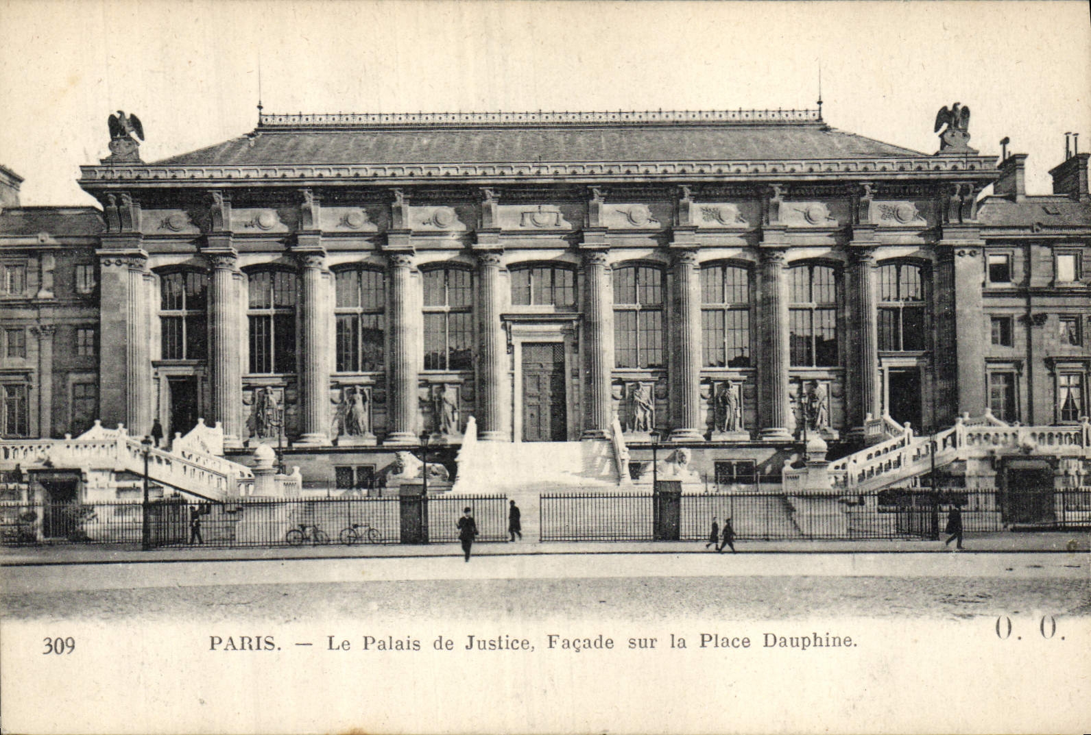 CPA Palais de Justice Facade sur la Place Dauphine Paris