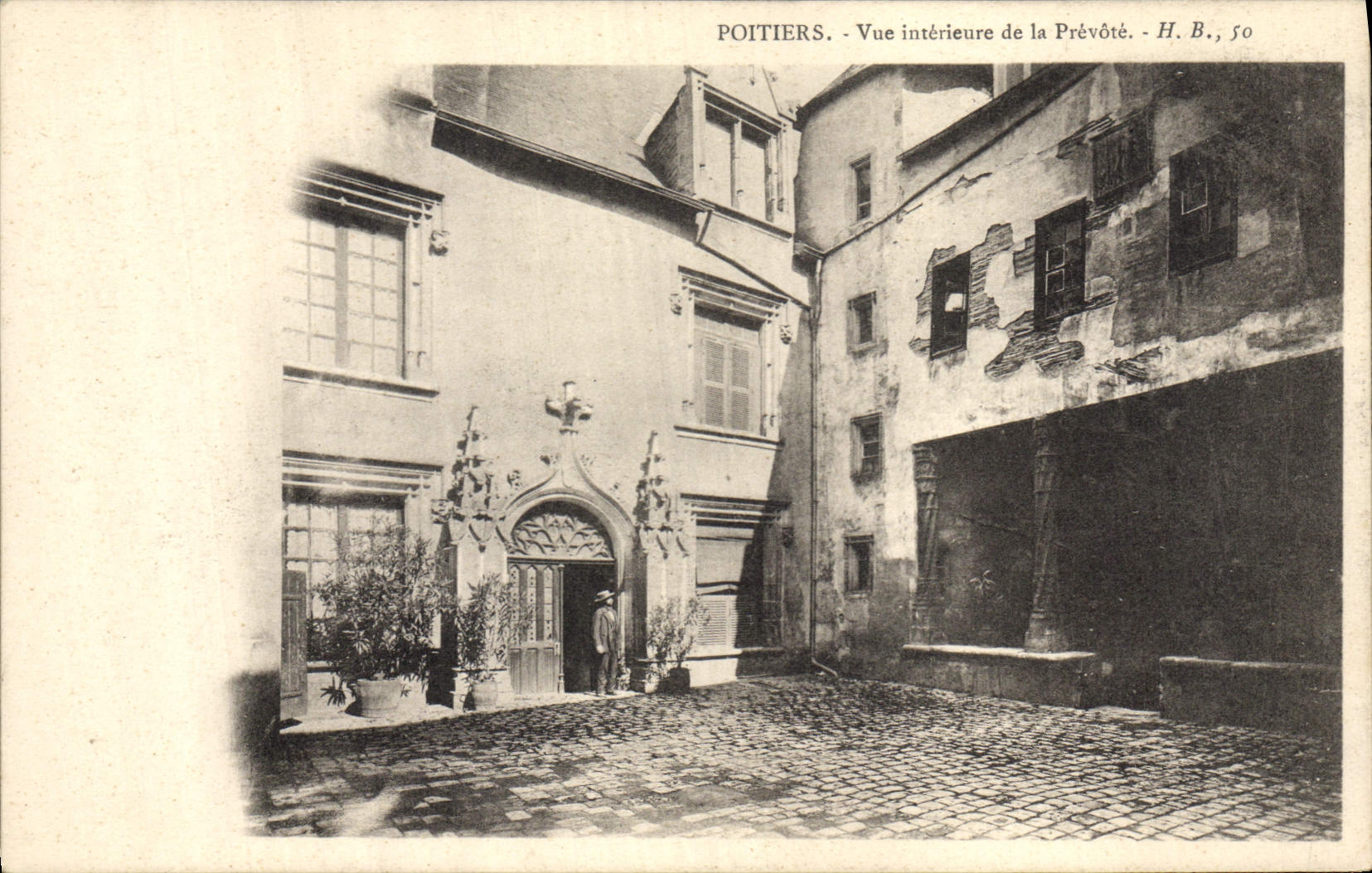 CPA Palais de Justice Poitiers Vue interieure de la Prevote