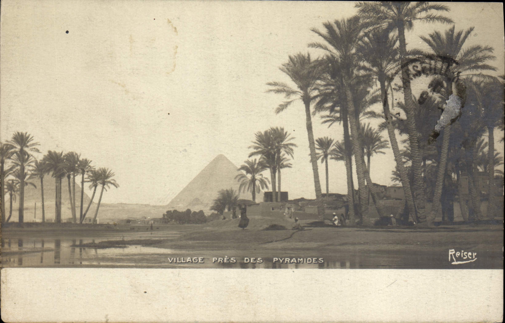 CPA Egypt Egypte Village pres des Pyramides 