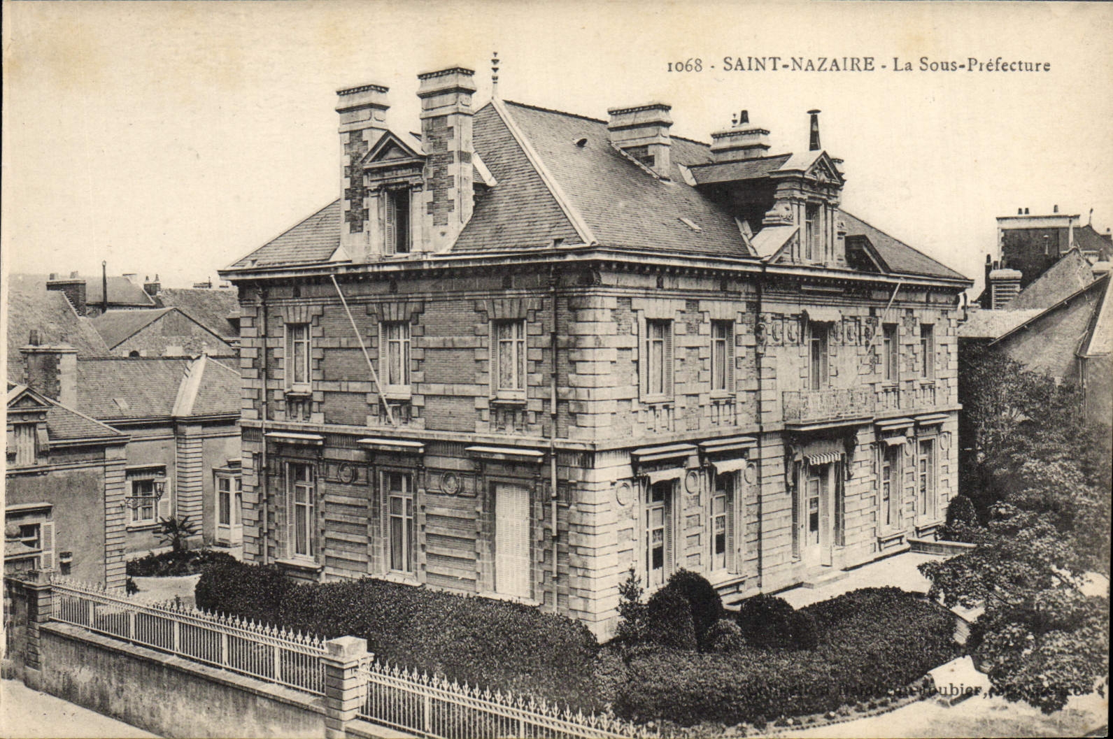 CPA Saint Nazaire Sous Prefecture 