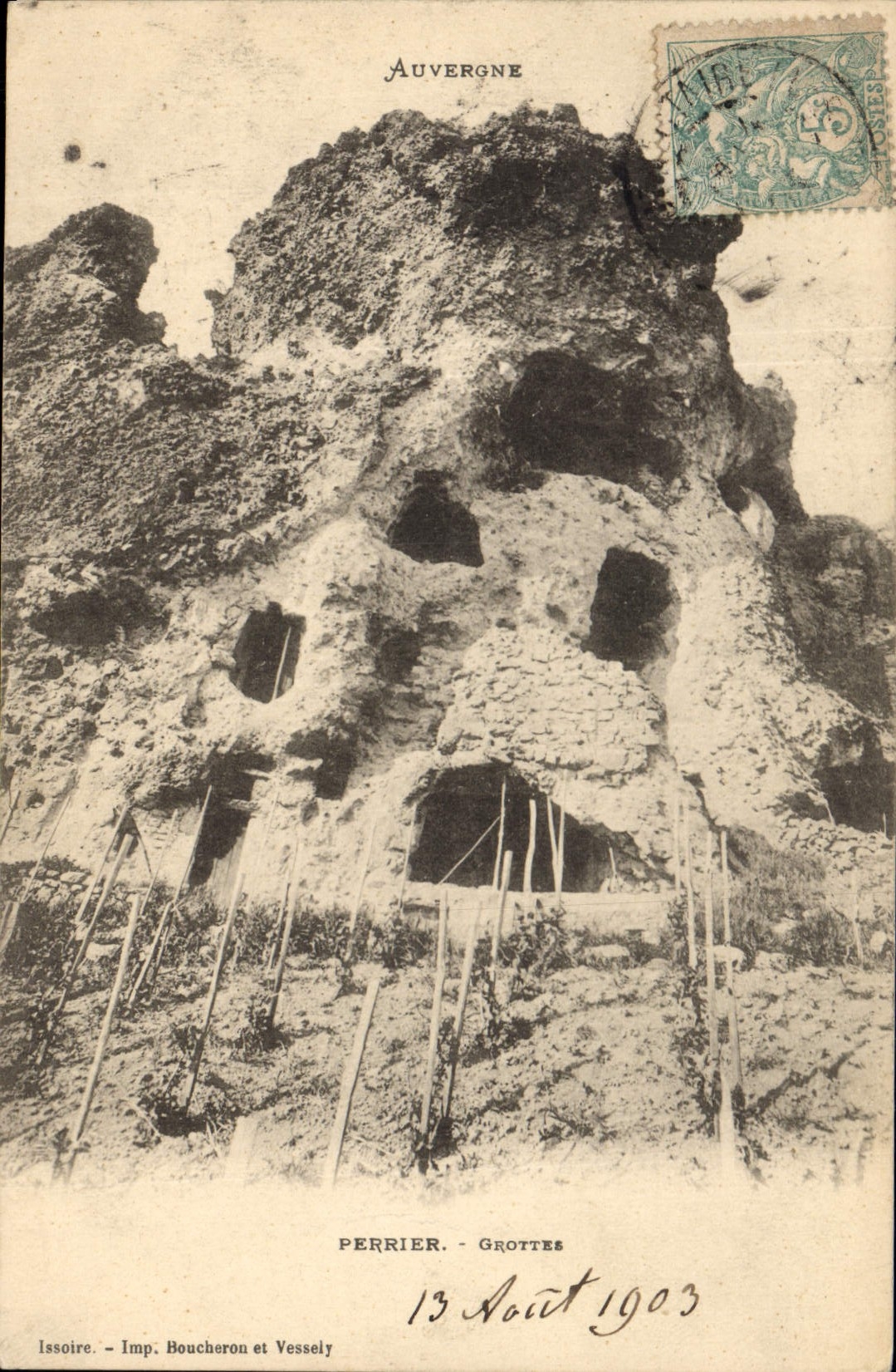 CPA Grotte Grottes Perrier Auvergne