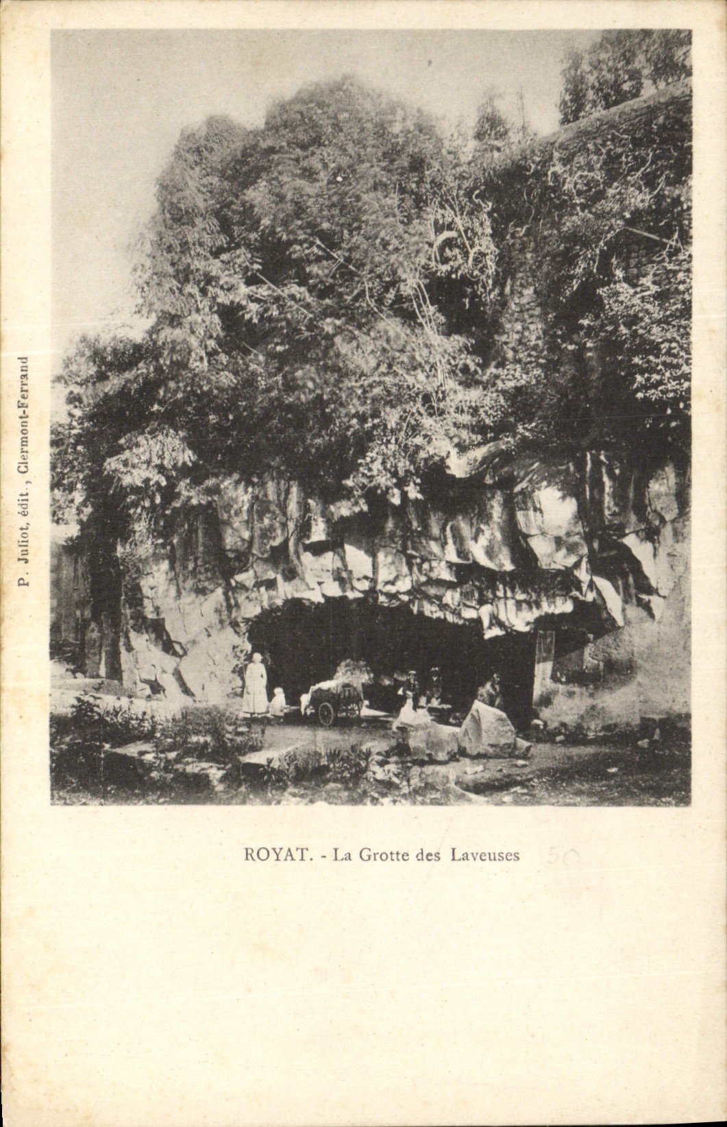 CPA Grotte des Laveuses Royat Grottes