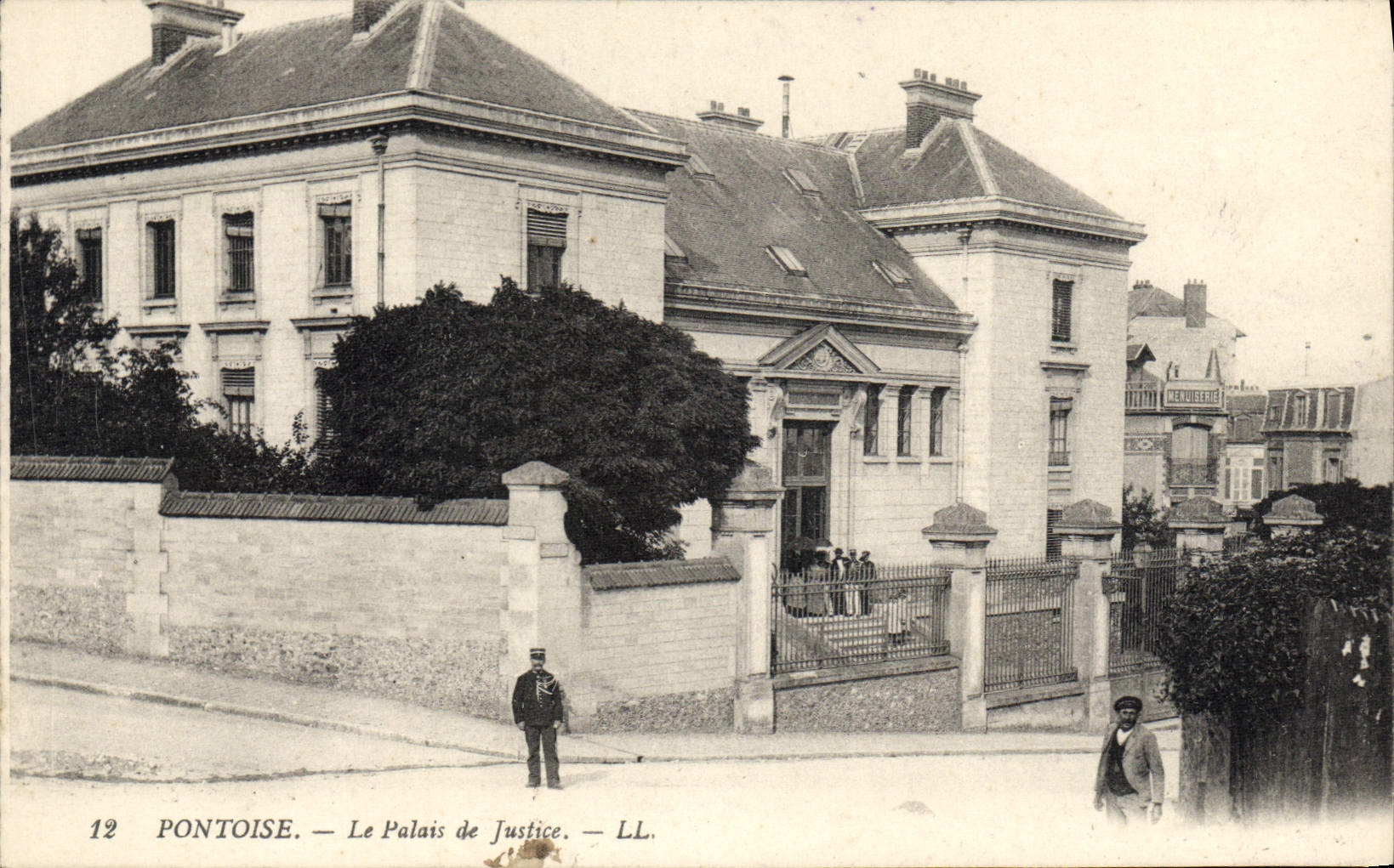 CPA Palais de Justice Pontoise