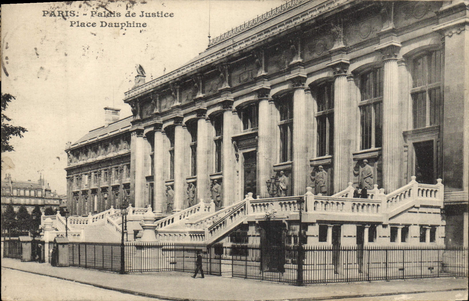 CPA Palais de Justice Place Dauphine Paris